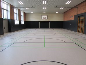 Flächenelastischer Sportboden HOPPE SN 18, HOPPE Prallwand und punktelastische Prallwand HOPPE 170 VL